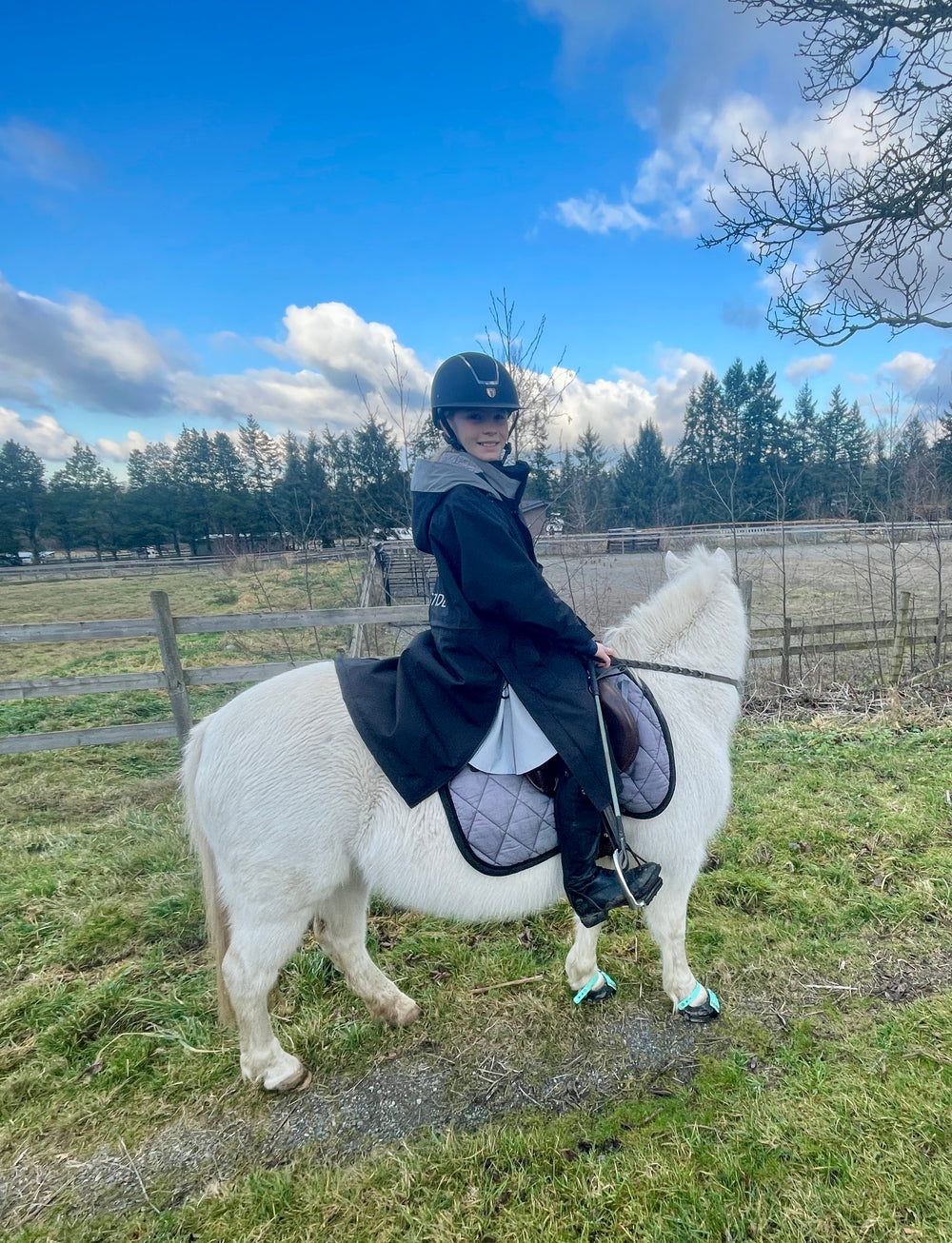 COASTAL Mini Mesh-Lined All-Weather Coat